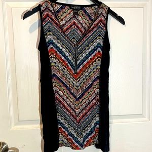 August Silk Colorful Aztec-print Black Sides Sleeveless Half-zip up Blouse Top